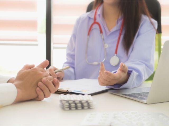 psych nurse and patient discussing medication